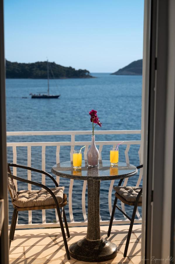 Apartments Lastovo Silic ภายนอก รูปภาพ