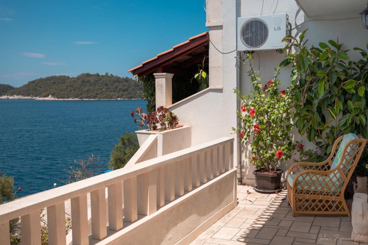 Apartments Lastovo Silic ภายนอก รูปภาพ